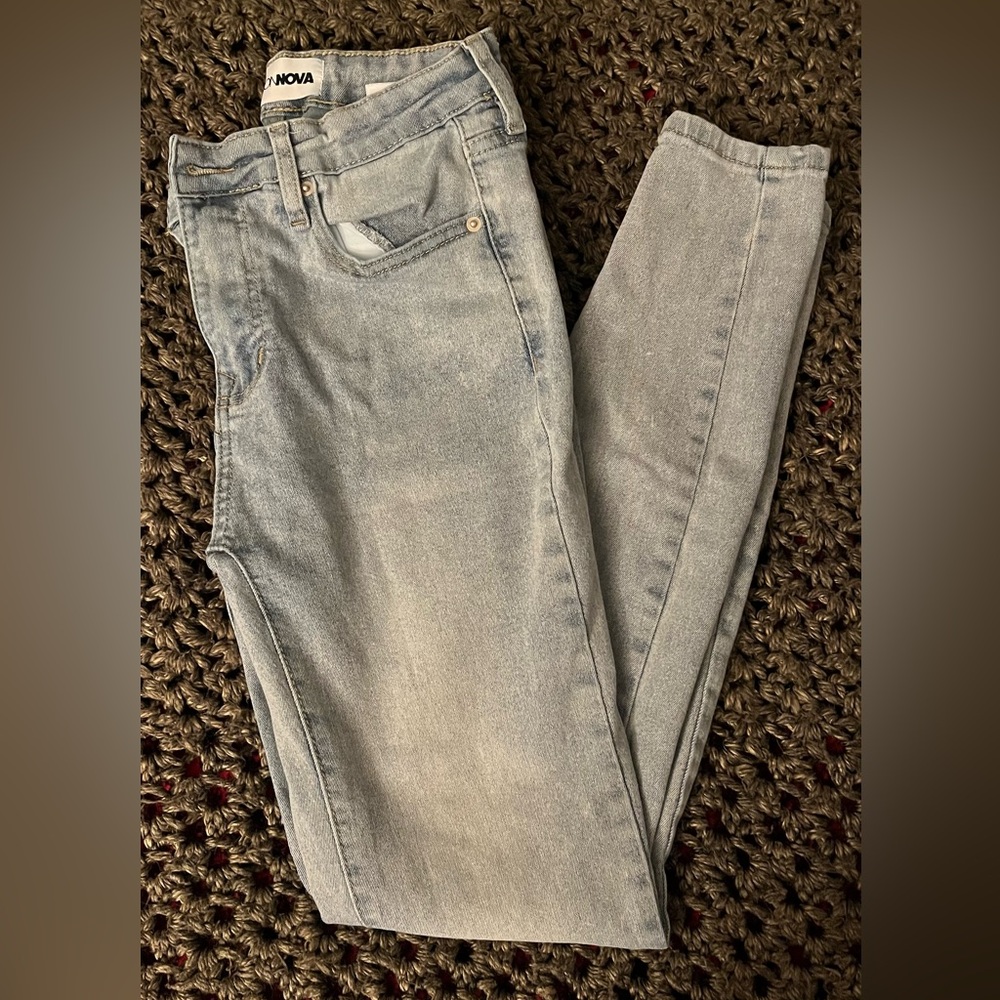 Light Wash Mid Rise Skinny Jeans - FashionNova